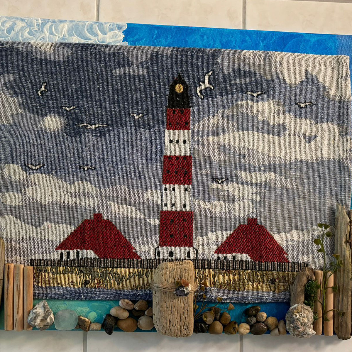 Bild auf Leinwand mit Leuchtturm Steinen und Holz