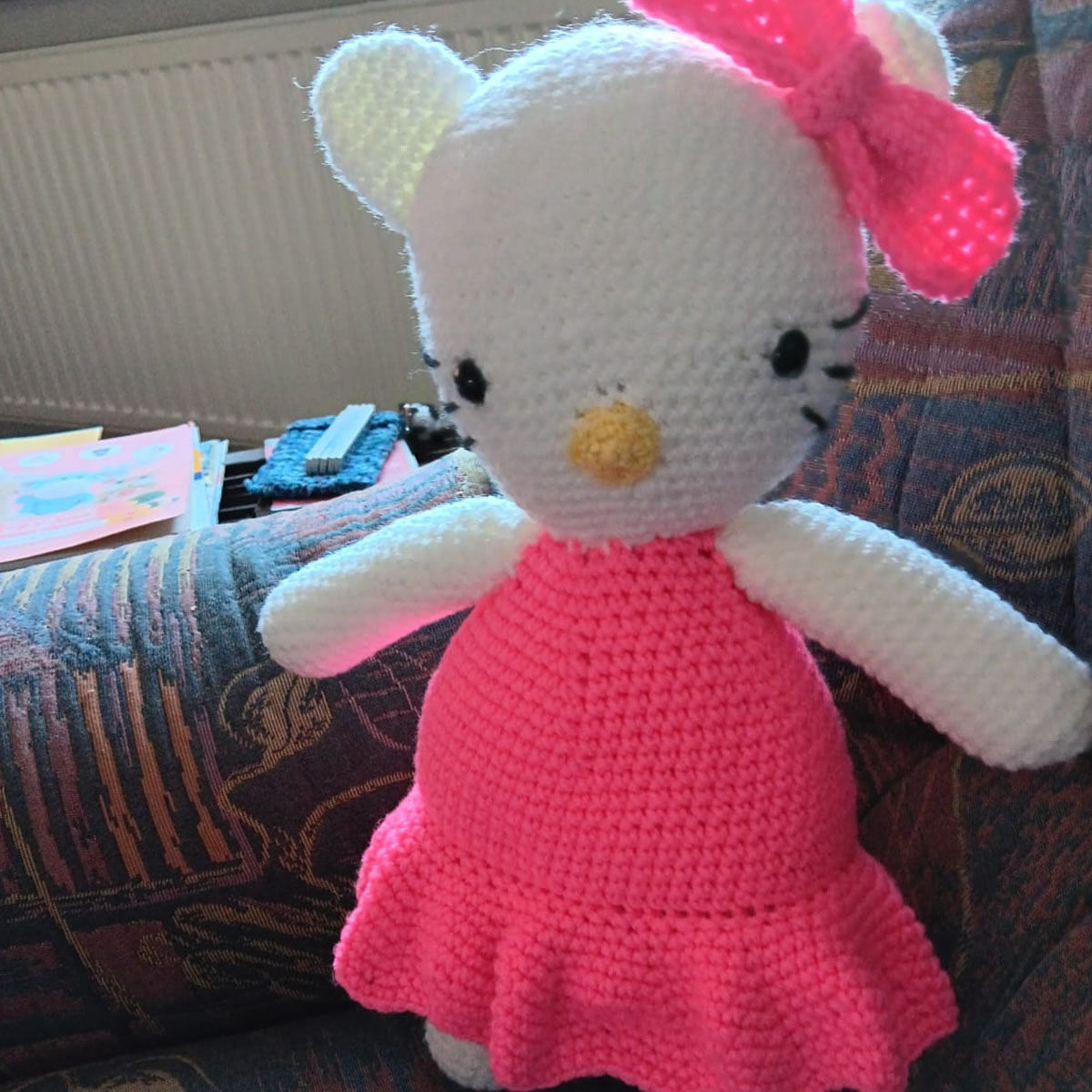 Gestricktes Stofftier weiß-rosa